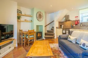 Bell Cottage - Cockermouth is five minutes walk to pubs, restaurants and shops - Image 3