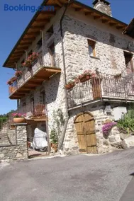 Monte Emilius Alloggio ad uso turistico VDA SAINT CHRISTOPHE n 0002 - Image 1