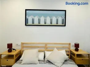 Patraix nice suite - Image 1