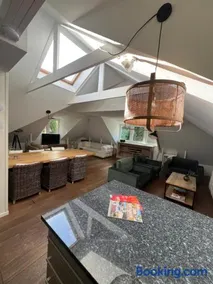 Loft aan Zee Bergen-Schoorl Luxury Appartement - Image 1