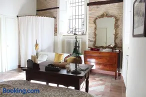 Palazzo Costantini Ludovica Suite - Image 3
