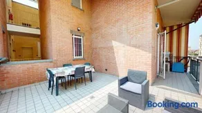 Luxury Suite - Image 2