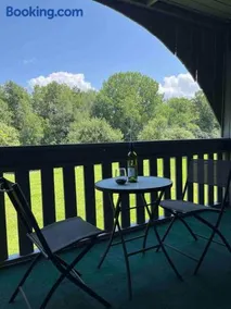 Tasteful two bedroom just minutes to Middlebury! - Image 2
