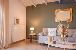 Adorable Country House with sea & church view! - Image 3