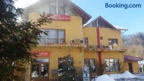Pensiunea Dracula & Spa - Image 1