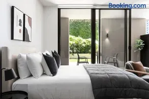 Caulfield Apartments by Urban Rest  - Image 3