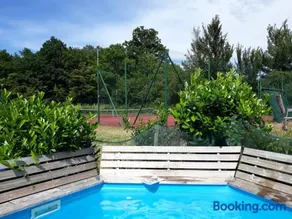 La Vache Tennis Privé - Image 1