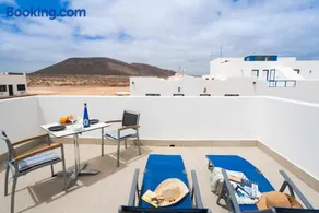 APARTAMENTO LOS REMOS DE LA GRACIOSA - Image 1