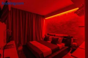 Lux Apartment - Image 4