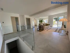 4 bedroom house Le Cannet - Image 1