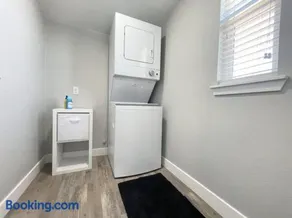 Cozy Entire Home Gateway to Sequoia Pet Friendly - Image 5