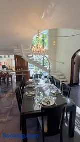 Casa à 100 metros da Praia de Jurerê Internacional - Image 2