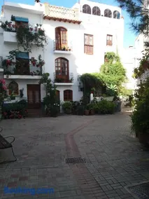 Casa Santa Ana - Image 1