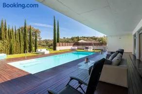 Villa Moderna Exclusiva con Jardín Privado La Villa de Sevilla - Image 1