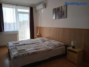 Napsugár Vendégház - Image 2