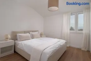 MARIS Apartment - Image 4