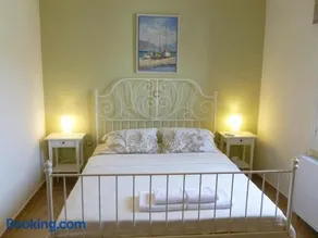 Ktima Pyroessa Apartments - Yellow Apartment - Image 3