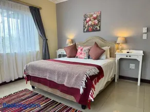 305 Hotel - Image 2