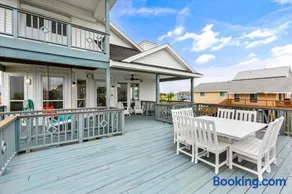 Jamaica Beach Waterfront | Heated Pool | Bayfront | Boat Slip | Kayaks | Huge Deck | Grill - Image 2
