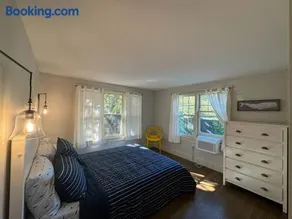 Charming Cottage - Image 5