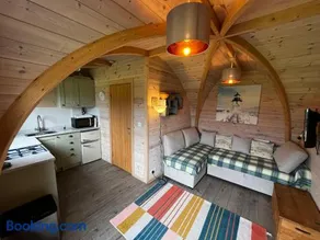 Hedgehog Glamping Pod - Image 2