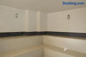 Unique Residence - Image 2
