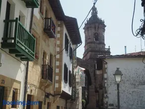Piso con encanto en la parte vieja. - Image 3