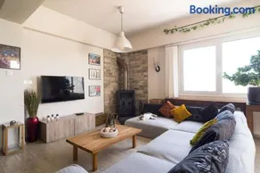 Vas' Penthouse - Image 5