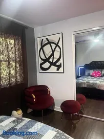 Entire 5 bedroom spacious mansion - Image 3