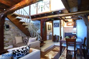 Kremeas House - Image 2