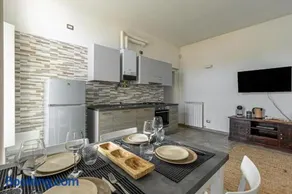 Milano Malpensa 2 min - Suite With Wifi, AC, Free Park - Image 3