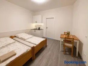 Vacation Room - Image 1