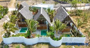 MAKU Oasis Villas and Studios - Image 5
