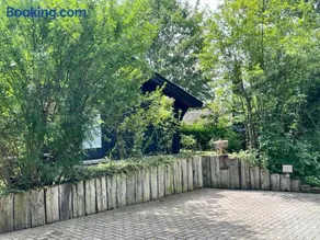 Ferienhaus Kleine Auszeit in der Natur mit Kamin, Yogamatten, schöne Küche - Image 2