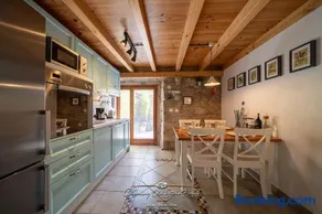 Charming old stone house - Image 1