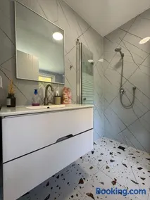Квартира с современным ремонтом - Image 3