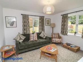 Casthorpe Lodge Cottage - Image 2