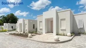 Unforgettable 3BR Luxury Villa at Porter's Place - Image 2