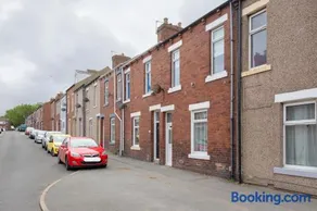 Charming house in South Shields-Sleep 6 -Parking - Image 5