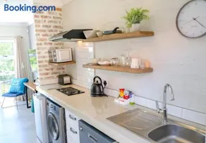 Pont de Val Riverside accommodation - Image 3