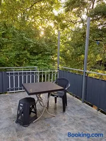 Guest House Rose - Image 1