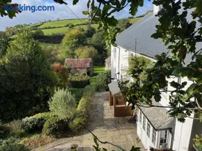 Beautiful Farmhouse - Image 3