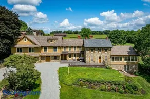 Willow Pond Manor - Private Mansion on 26 Acres - Image 2