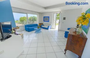 Villa Trinacria Apartments - Image 3