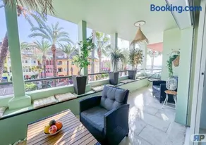 Apartamento en Sotogrande Marina con gran terraza - Image 1