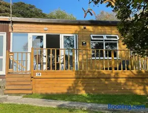 JJs Lodge Holiday Home 14 The Park Bude - Image 1