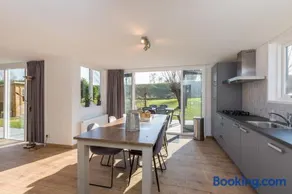 Welcome in - Vakantiehuis met grote zonnige tuin, aan het Veerse meer I Inlaag 20 - Image 1