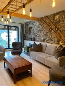 Spacious town house in the center of le Bourg d'Oisans - Image 1