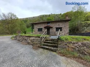 Casa rural La Niña en Valles Pasiegos - Image 1