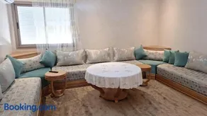 Comfort & Style Apartment - Image 1